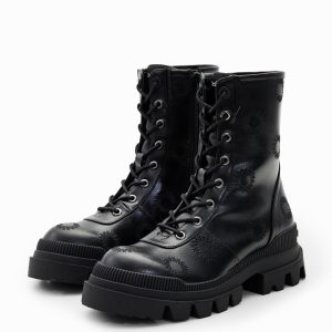 Tracklaarzen met borduursels - BLACK - 40