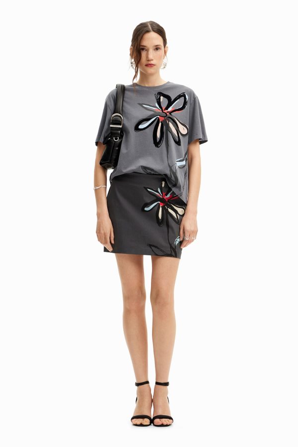 Versleten T-shirt met Arty bloem - BLACK - XL