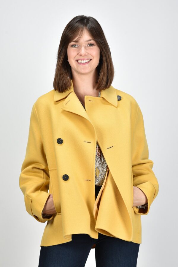 Weekend Max Mara jas Usuale 004 geel