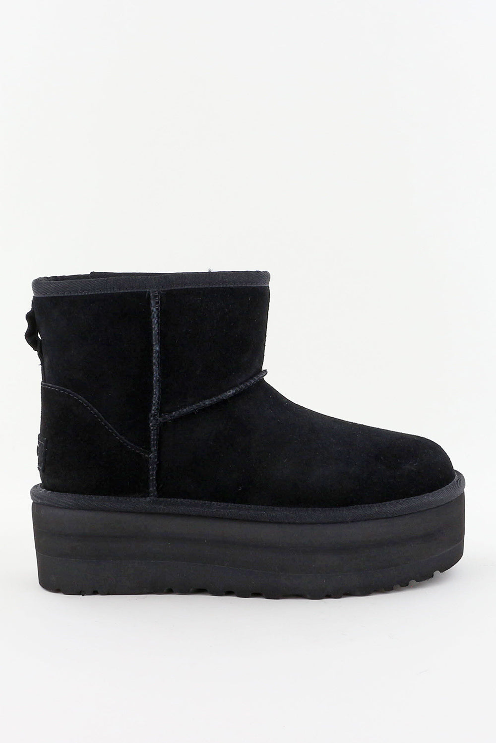 UGG enkellaarsjes Classic Mini Platform 1134991 black 1 UGG enkellaarsjes Classic Mini Platform 1134991 black