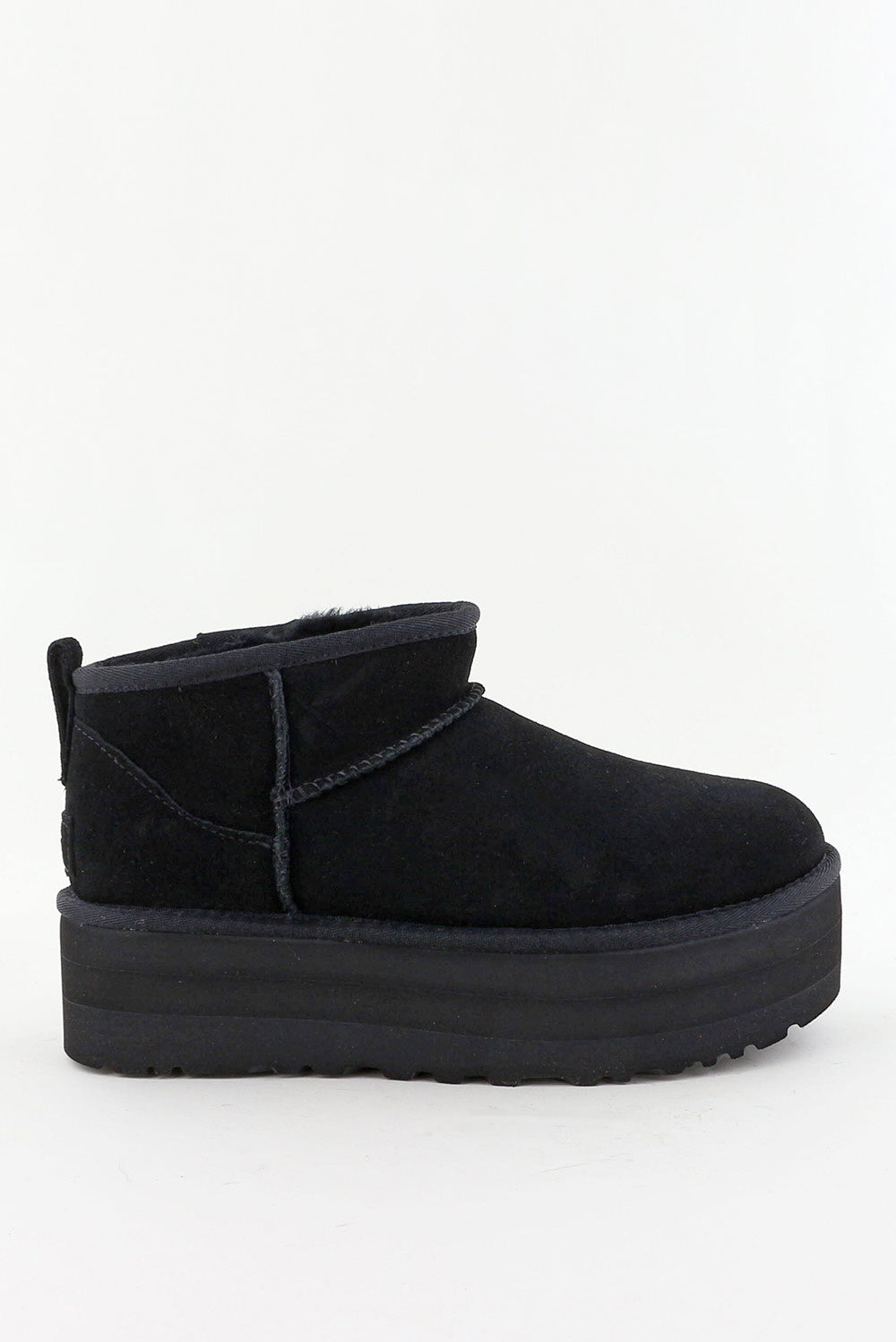 UGG enkellaarsjes Classic Ultra Mini Platform 1135092 black 1 UGG enkellaarsjes Classic Ultra Mini Platform 1135092 black