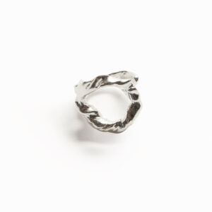 Verzilverde ring met de letter O Zalio - BLACK - M
