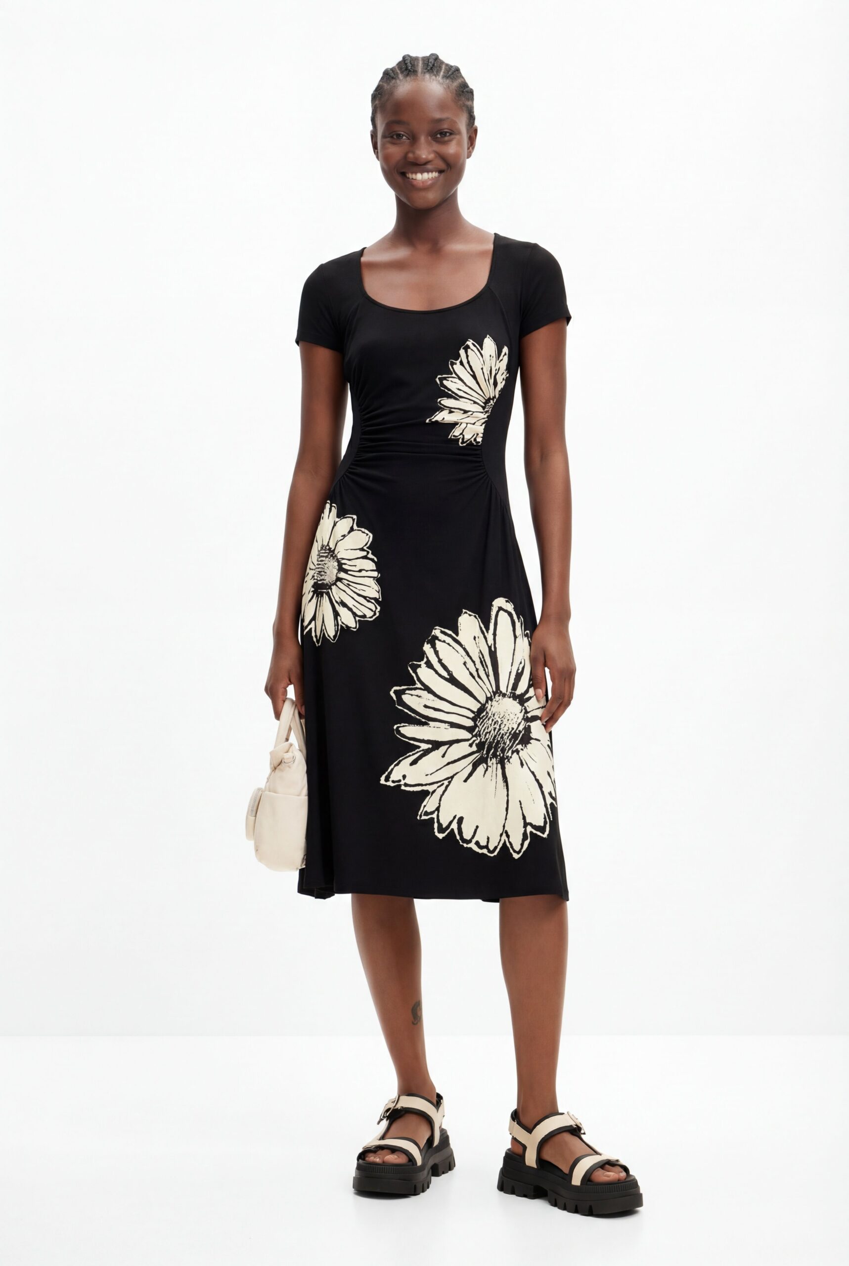 Midi-jurk met korte mouwen, halslijn en madeliefjes. - BLACK - S